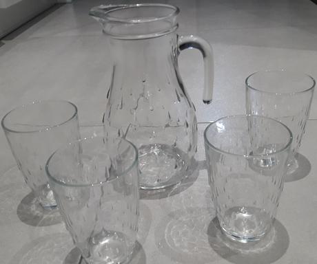 Sklenený ďžbán a poháre na víno alebo vodu - Obrázok č. 1