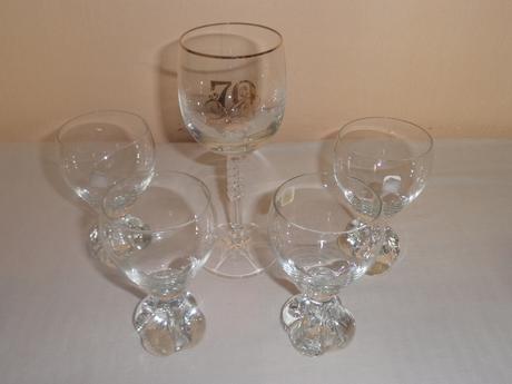 4 sklenené poháre bez pohára 70tka - Obrázok č. 1