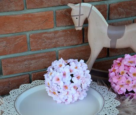 bledoružová dekoračná guľa - Obrázok č. 1