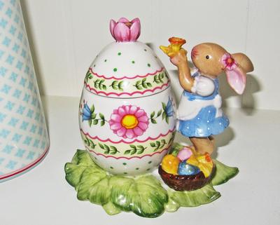 Villeroy Boch - Veľkonočný zajačik s vajíčkom, staršia kolekcia, porcelán - Obrázok č. 1