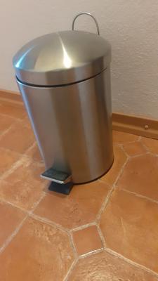 Nášľapný odpadkový kôš - Obrázok č. 1
