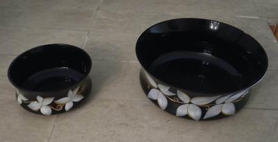 čierny sklenený ručne maľovaný set zo 70 rokov - Obrázok č. 1