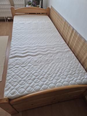 Drevena postel - Obrázok č. 1