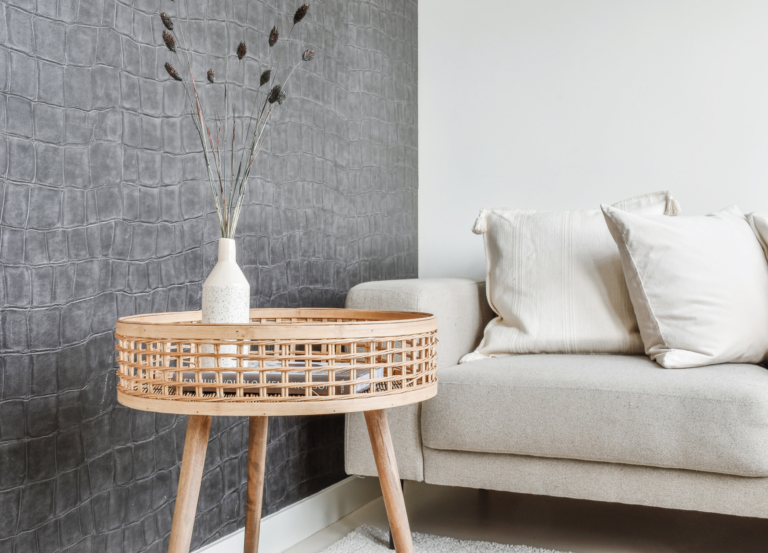 Dekoratívne tapety sú späť. Zmeňte atmosféru vášho interiéru