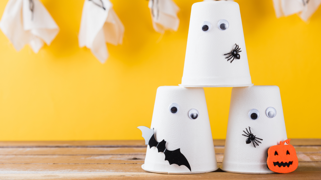 DIY halloweenske dekorácie z papiera