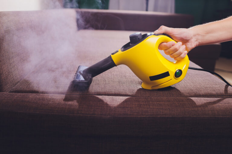 Viete, ako správne používať parný čistič?