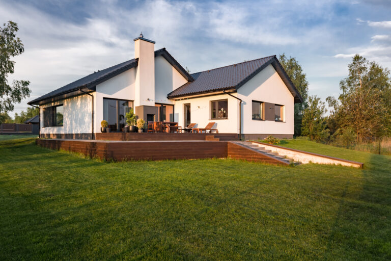 Kvalita a rýchlosť stavby domu: Prečo by ste mali siahnuť po jednovrstvovom murive?