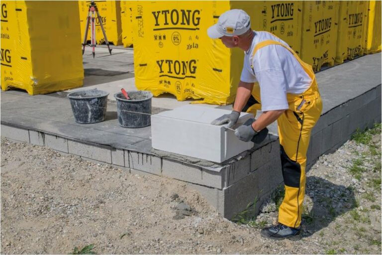 Poradíme, ako postupovať pri murovaní obvodového nosného muriva Ytong