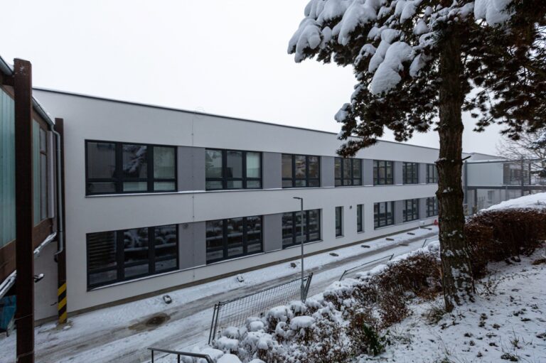 Inšpirujte sa správnym postupom výmeny okien: Izolačné sklá IZOS pracujú so slnkom a vedia získať teplo zadarmo