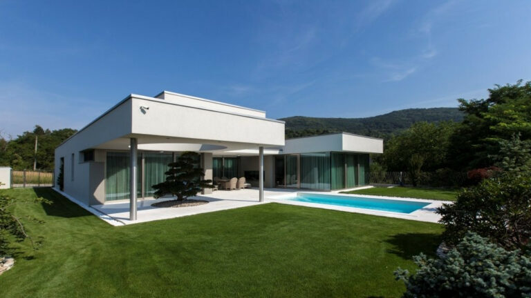 Obnova fasády krok za krokom: Čistenie, opravy, nátery a dekoratívne úpravy