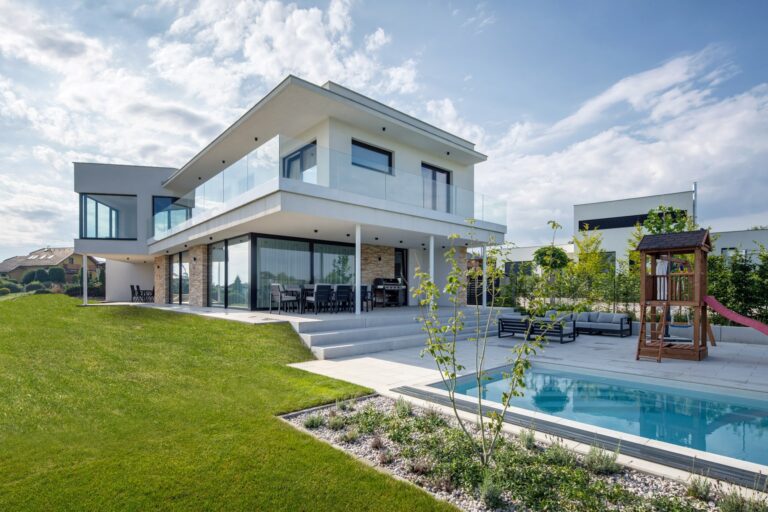 Vytvorte si ekologický domov: Ako udržateľné materiály a dizajn prispievajú k ochrane prírody