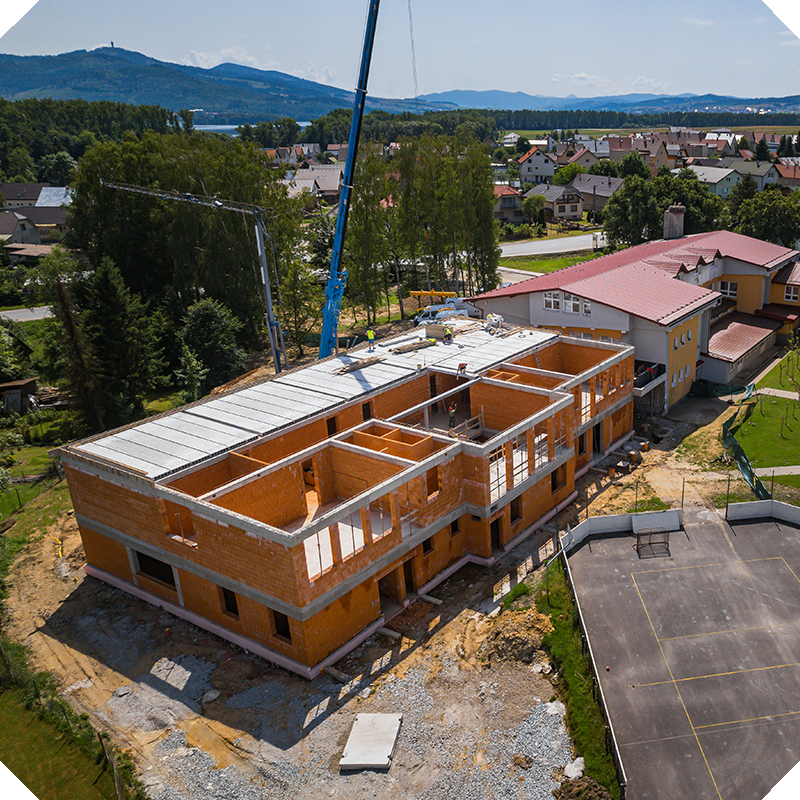 Ako prefabrikované stropné panely zrýchľujú výstavbu?