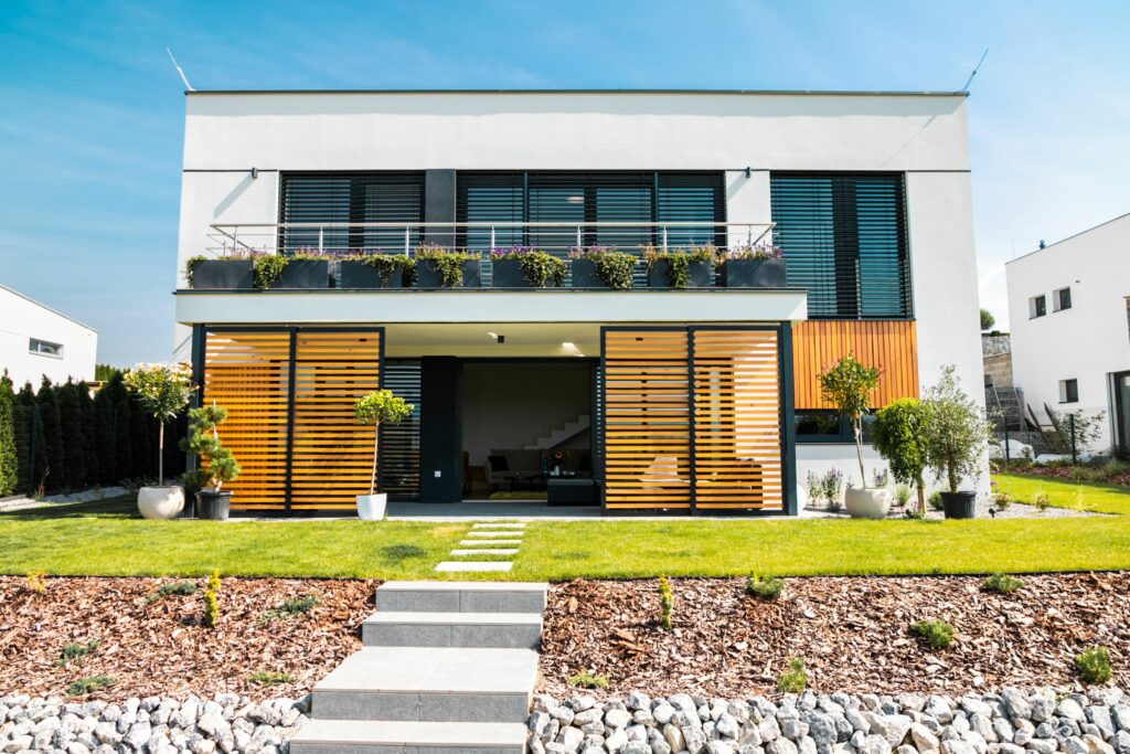 rodinný dom s oknami Incon